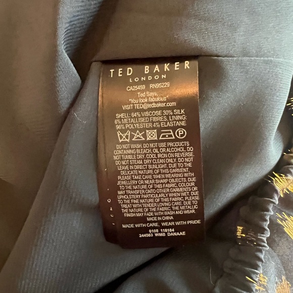 Medium Ted Baker Floral Metallic Silk Blend Blouse - Picture 6 of 6